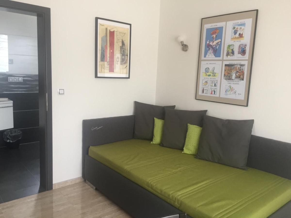 וואלטיצה Apartman Za Radnici מראה חיצוני תמונה
