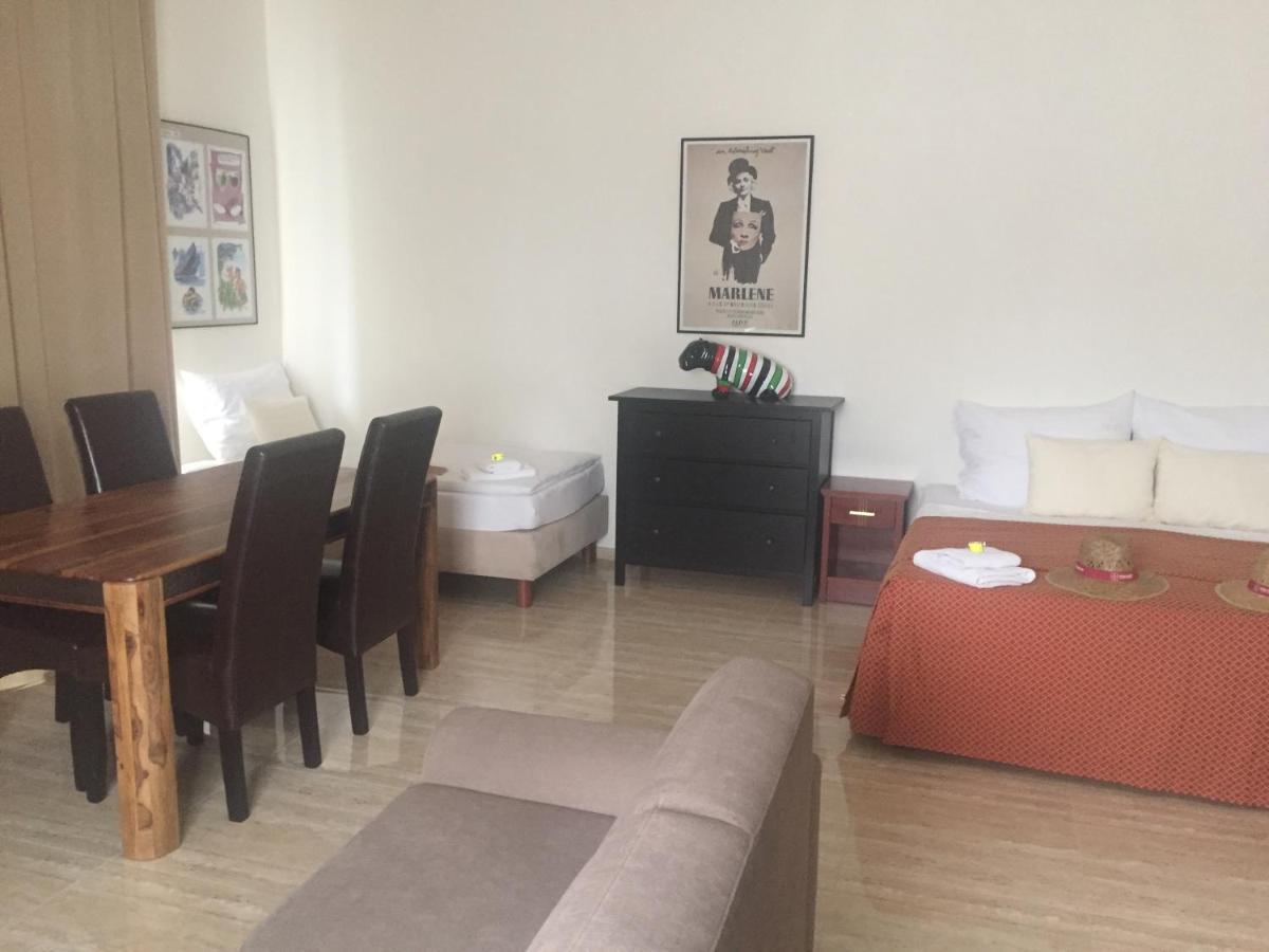 וואלטיצה Apartman Za Radnici מראה חיצוני תמונה