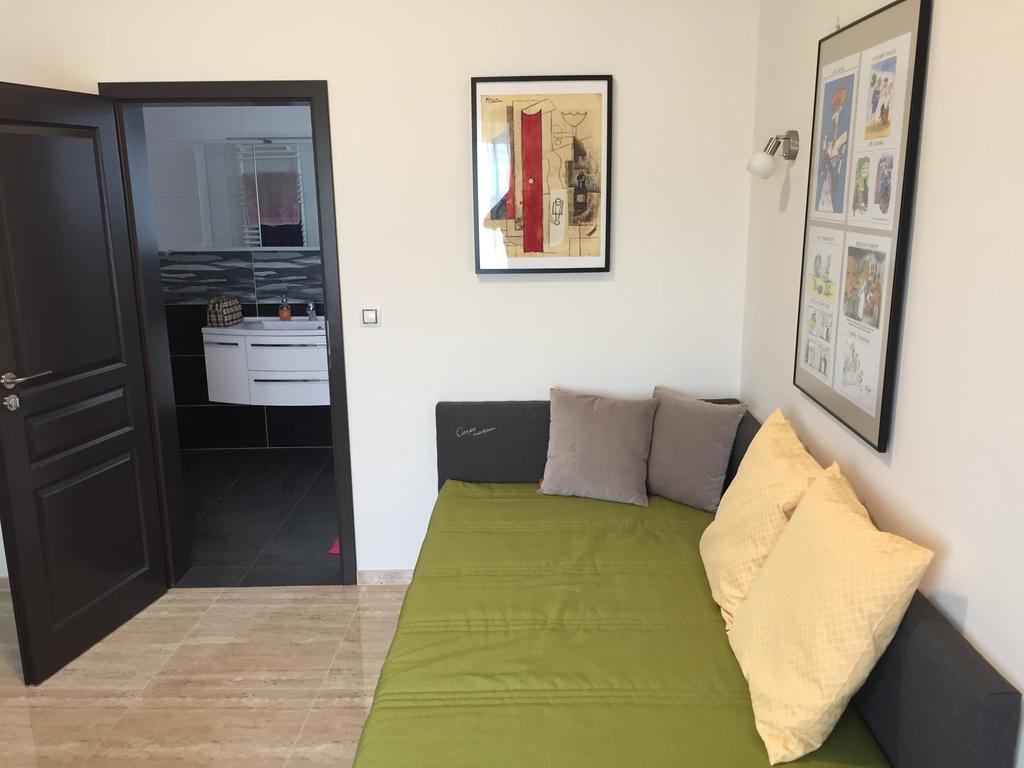 וואלטיצה Apartman Za Radnici מראה חיצוני תמונה
