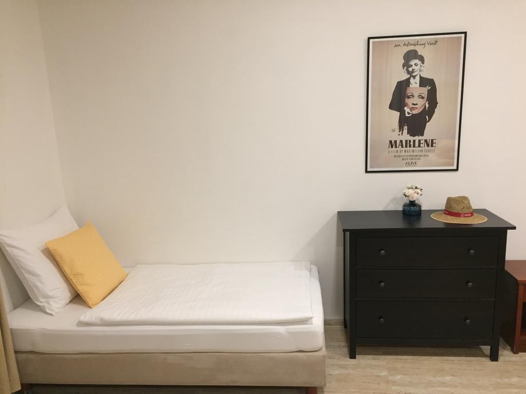 וואלטיצה Apartman Za Radnici מראה חיצוני תמונה